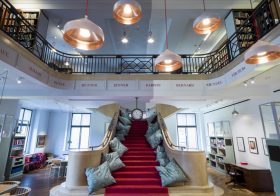 Talking to strangers and challenging the social media echo chamber